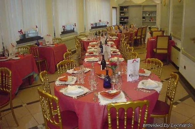 La Bussola Hotell 3*